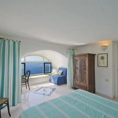 Sleeps 6 T721533 * Praiano