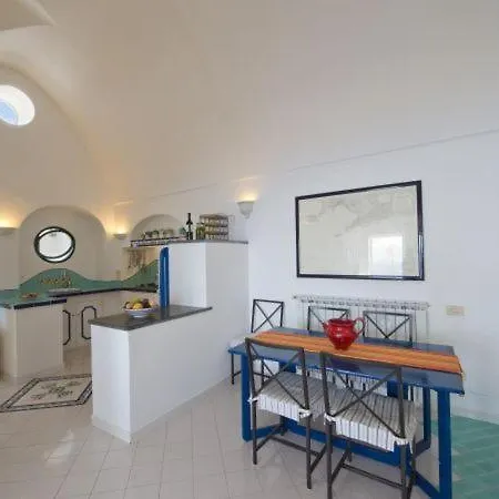 Villa Sleeps 6 T721533