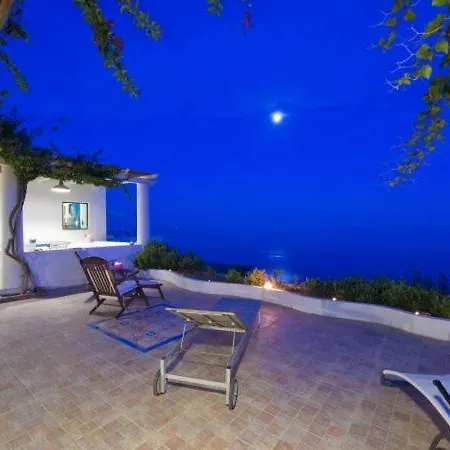 Sleeps 6 T721533 Praiano