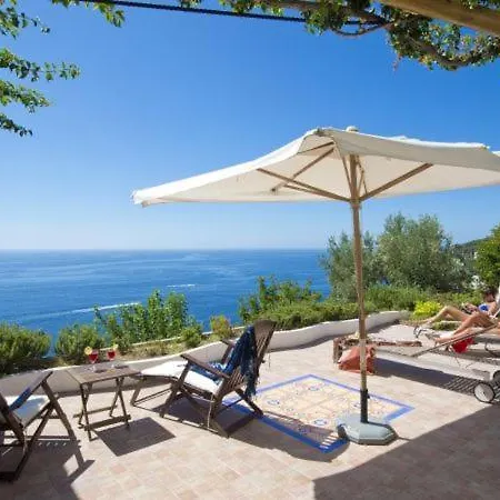 Sleeps 6 T721533 *