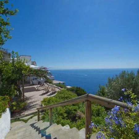 Sleeps 6 T721533 Villa