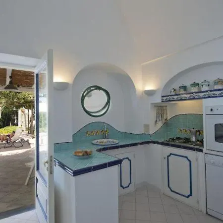 Sleeps 6 T721533 * Praiano