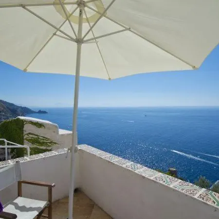 Villa Sleeps 6 T721533