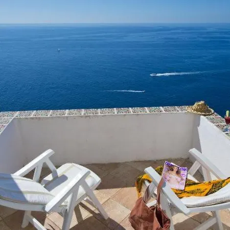 Sleeps 6 T721533 Villa *