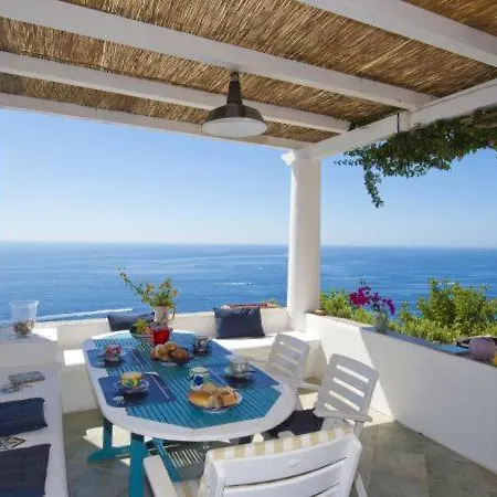 Sleeps 6 T721533